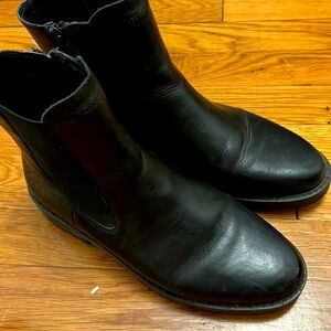 Black Franco Sarto books size 8